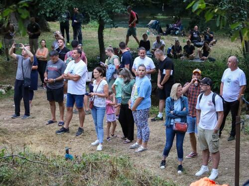Protest aktivista iz BiH i RH: Una ne pozna granice, ljudi sa njenih obala neće posustati u borbi