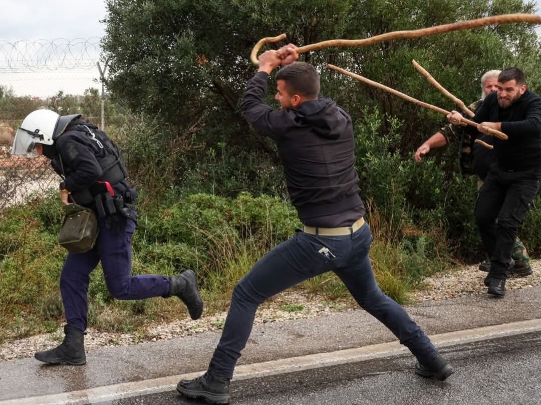 Protest poljoprivrednika širom Grčke, na Kritu zatvorili aerodromsku pistu