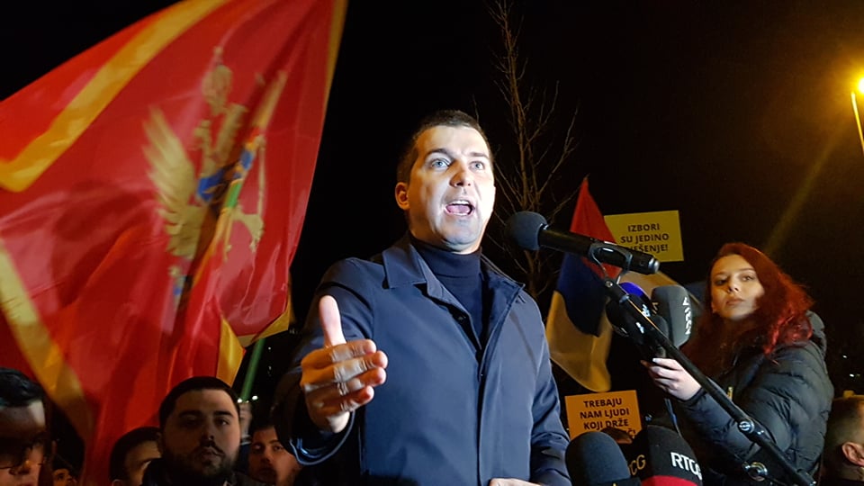 Protest protiv formiranja manjinske vlade