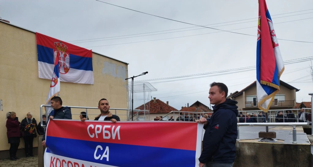 Protest Srba u Gračanici: 'Podrška braći sa sjevera Kosova'