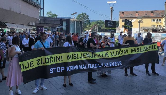 Protest u Banjoj Luci protiv zakona o kleveti: Boje se istine