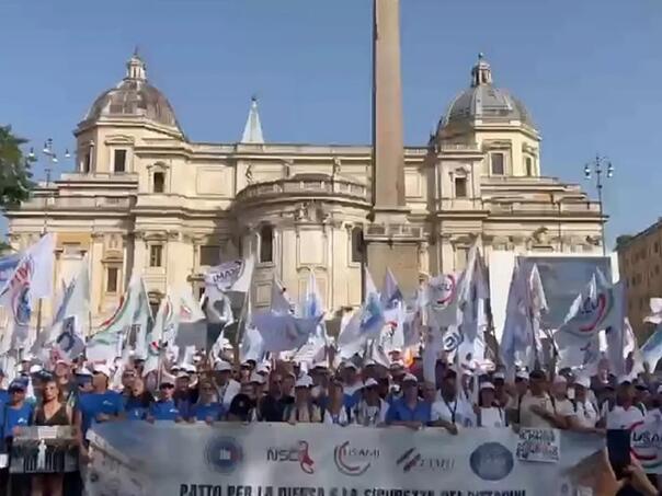 Protest vojske i policije u Italiji: Hiljade traže veće plate i bolje uslove