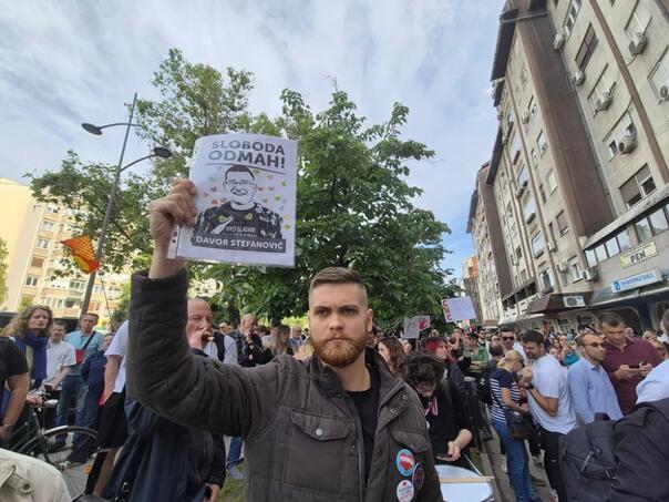 Protest zbog aktivista SNS-a u Novom Sadu: 'Batinaši nisu junaci'