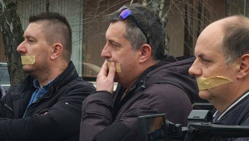 Protest zbog kriminalizacije klevete u RS: Usvajanje zakona bi ugasilo novinarstvo