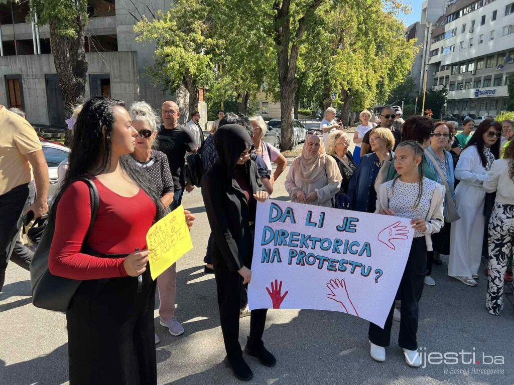 Protest zbog pritvora maloljetnice iz Tuzle: Traže da se razmotre sve okolnosti slučaja