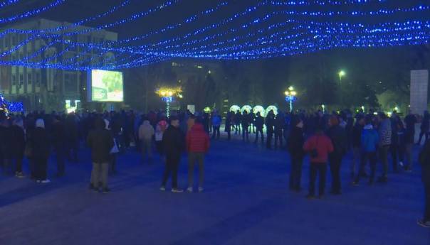 Protesti protiv manjinske vlade održani i večeras u Crnoj Gori