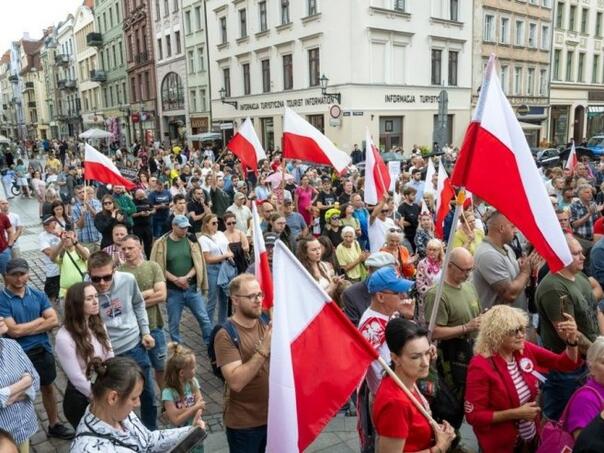 Protesti širom Poljske: "Stop imigraciji!"