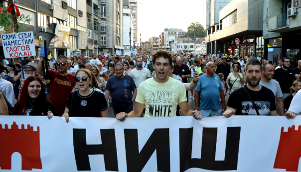 Protesti Srbija protiv nasilja: Demonstranti tražili ostavku ministra unutrašnjih poslova