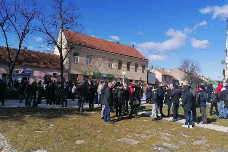 Protesti u Bileći zbog odluke suda nakon otmice i premlaćivanja mladića