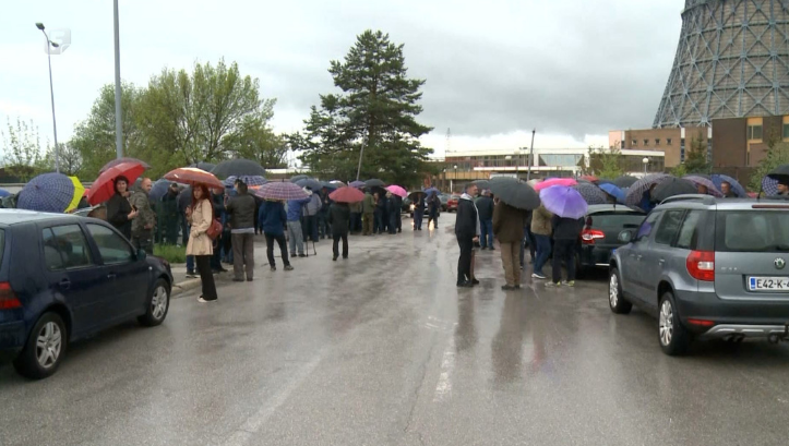 Protesti u Gacku: Sve više umrlih od malignih bolesti