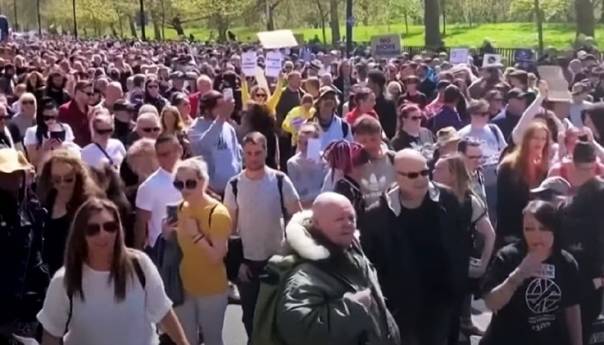 Protesti u Londonu protiv mjera i covid-putovnica