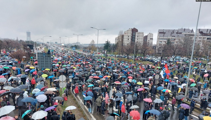 Protesti u Srbiji, blokiran autoput u Beogradu