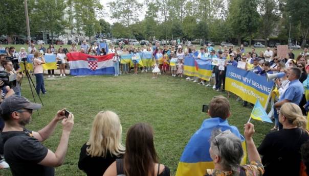 Protesti u Zagrebu: Podržite ukrajinske branitelje i osudite Rusiju