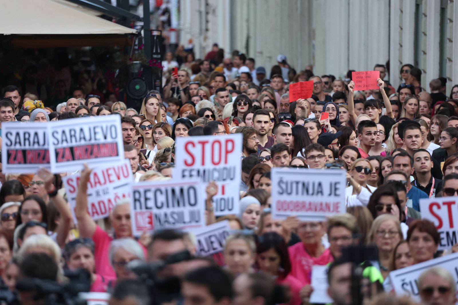 Protestna šetnja u Sarajevu zbog ubistva Nizame Hećimović