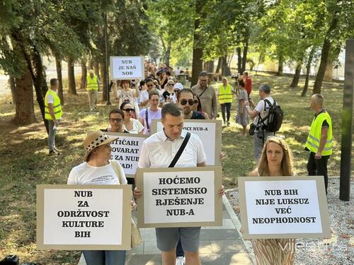 Protestna šetnja zaposlenika NUB BIH: Ovo je zadnji vapaj!