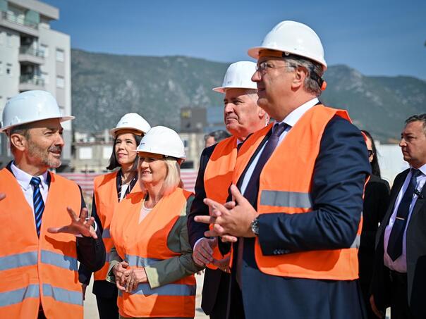 Prst u oko: Još dva miliona eura iz Hrvatske za gradnju HNK