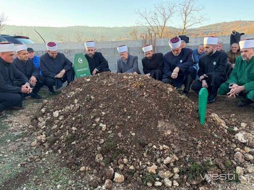 Prva dženaza na novom mezarju: Stolac ispratio Asima Ivankovića