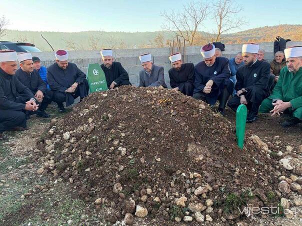 Prva dženaza na novom mezarju: Stolac ispratio Asima Ivankovića
