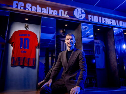 Prva izjava Džeke nakon potpisa za Schalke: Radujem se prvom meču