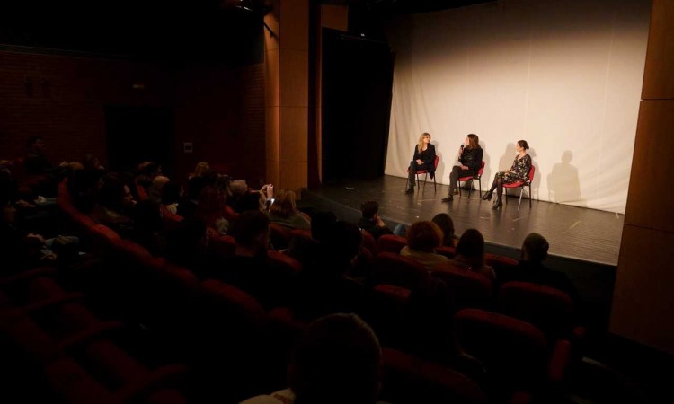 Prva projekcija uživo filma 'Zašto mama vazda plače' oduševila publiku