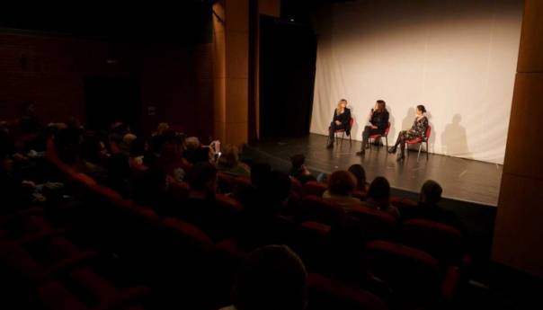 Prva projekcija uživo filma 'Zašto mama vazda plače' oduševila publiku