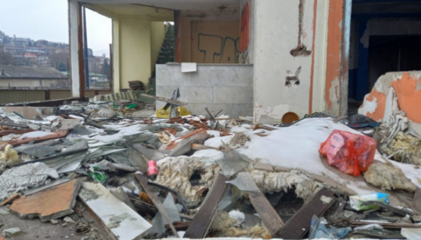 Prva transverzala: Počelo rušenje praonice u ulici Halida Kajtaza