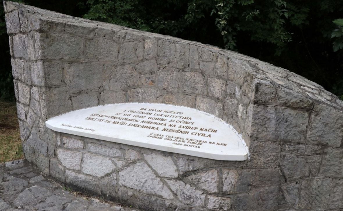 Prve masovne grobnice u BiH: Godišnjica zločina na Uborku i Sutini