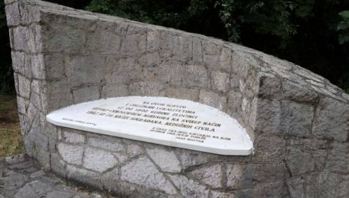Prve masovne grobnice u BiH: Godišnjica zločina na Uborku i Sutini