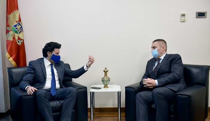 Prvi dan Abazovića na novom radnom mjestu, odmah smjena direktora policije