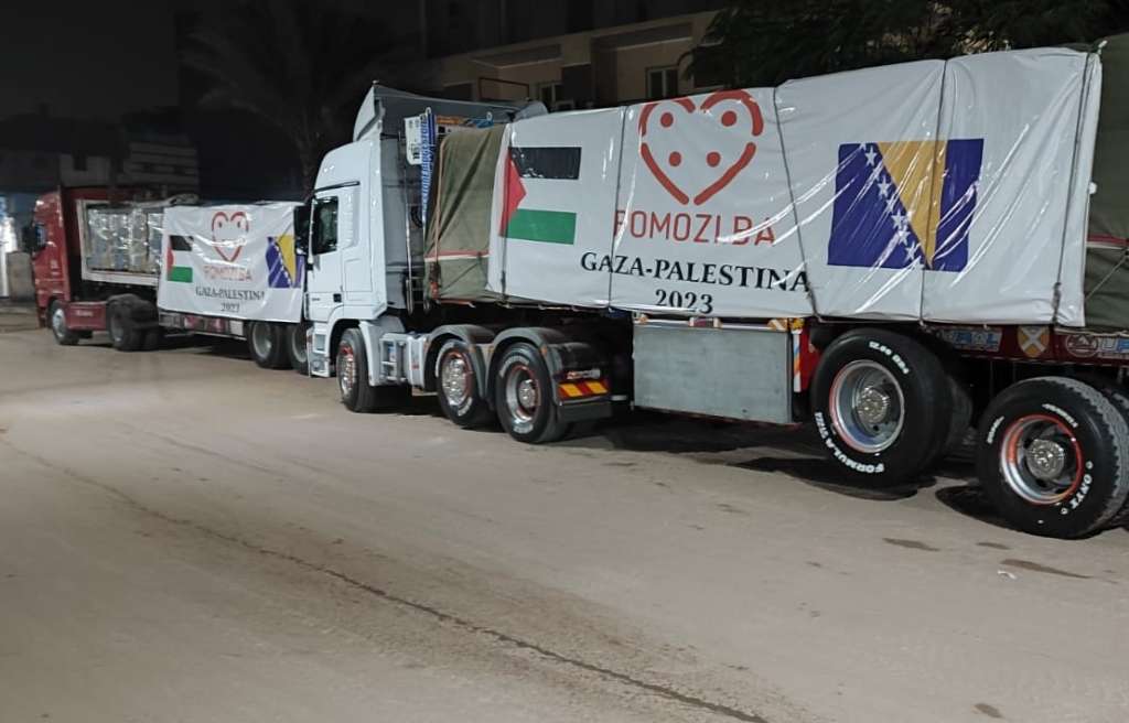 Prvi dio od deset šlepera humanitarne pomoći krenuo ka Gazi