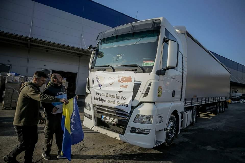 Prvi kamion pomoći Pomozi.ba krenuo za Tursku