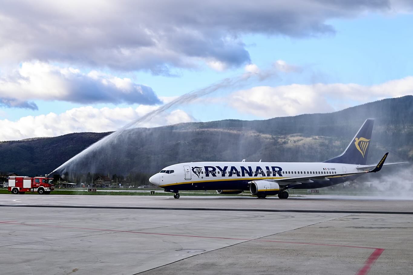 Prvi let Ryanaira za Sarajevo: Iz Geteborga sletjela 194 putnika