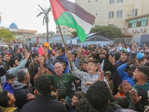 Prvi Palestinci pušteni iz zatvora, Izrael im brani slavlje