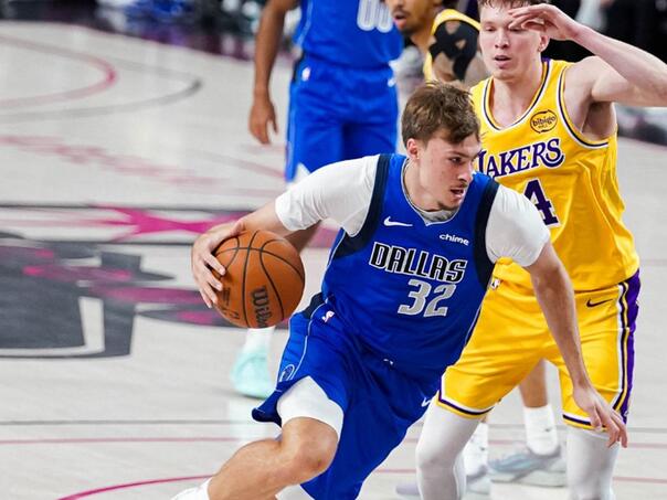 Prvi pik NBA drafta razočarao u prvoj utakmici