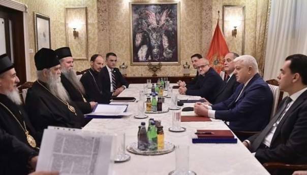 Prvi sastanak Amfilohija i crnogorskog premijera od početka protesta