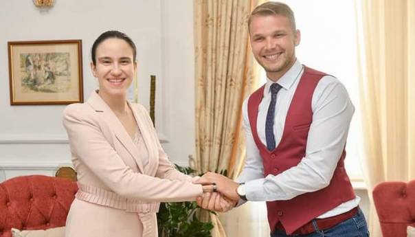 Prvi susret gradonačelnika Banjaluke i Sarajeva: Dobro nam došla!