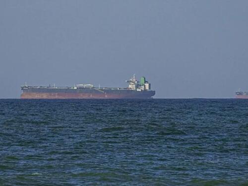 Prvi tanker pod američkim sankcijama prošao Hormuzom
