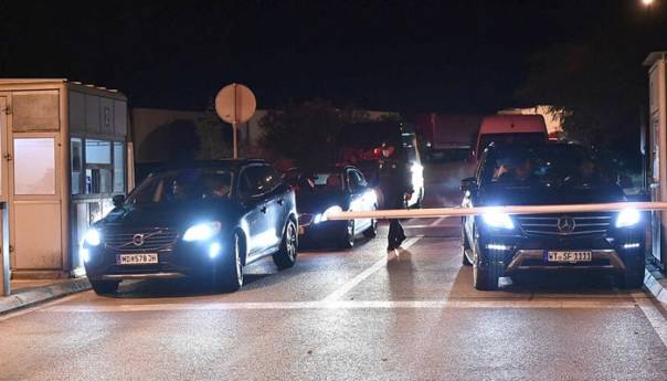 Prvi turisti stigli u Crnu Goru