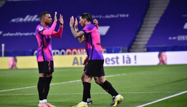 PSG rutinski slavio u Lyonu
