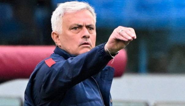 PSG zainteresiran za Mourinha