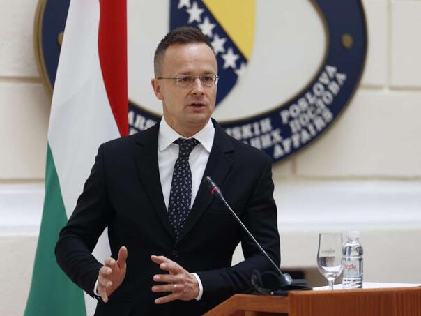 Szijjártó: Mađarska je protiv nacrta rezolucije o genocidu u Srebrenici