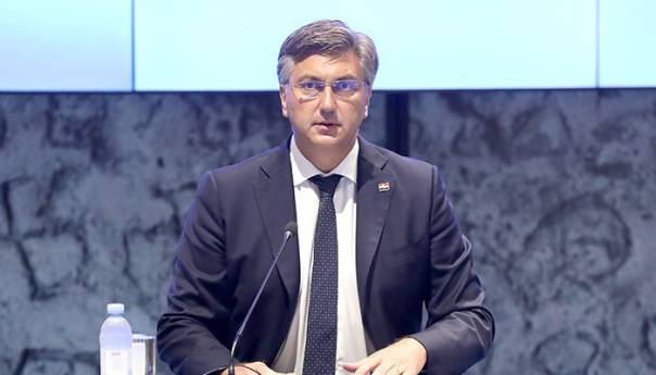 Publika izviždala Plenkovića na otvaranju EP-a u vaterpolu u Splitu