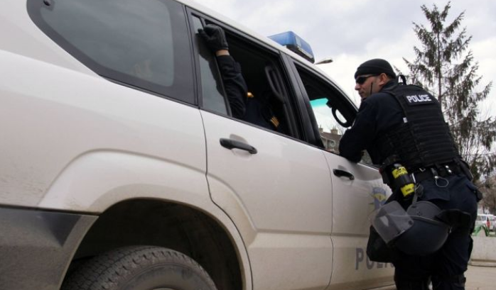 Pucano na patrolu granične policije Kosova