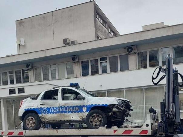 Pucao na policiju u Nevesinju, ukrao im službeno vozilo pa sletio s ceste u Mostaru