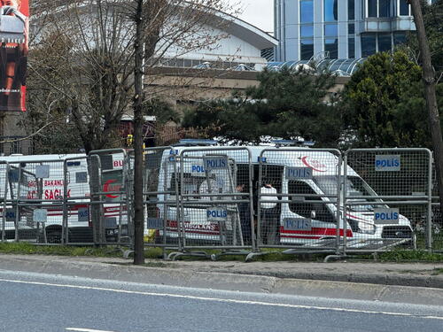 Pucnjava kod izraelskog konzulata u Istanbulu, ima mrtvih