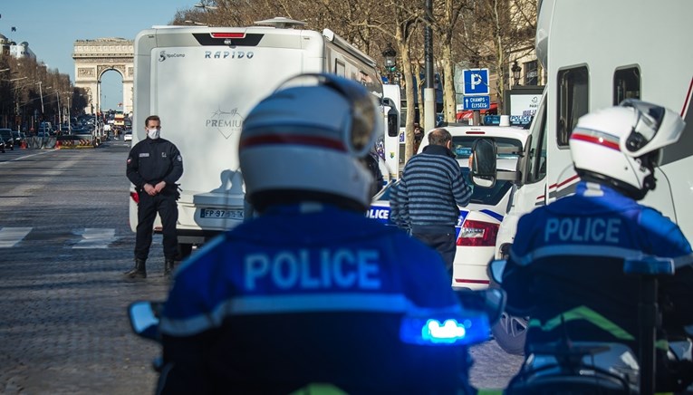 Pucnjava u Parizu, policija ubila dvije osobe