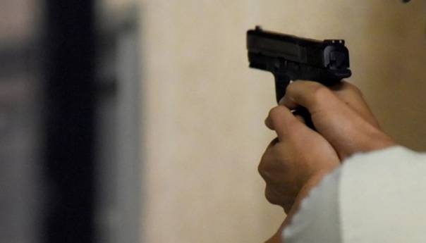 Pucnjava u Sarajevu: Izrešetao automobil pa pobjegao