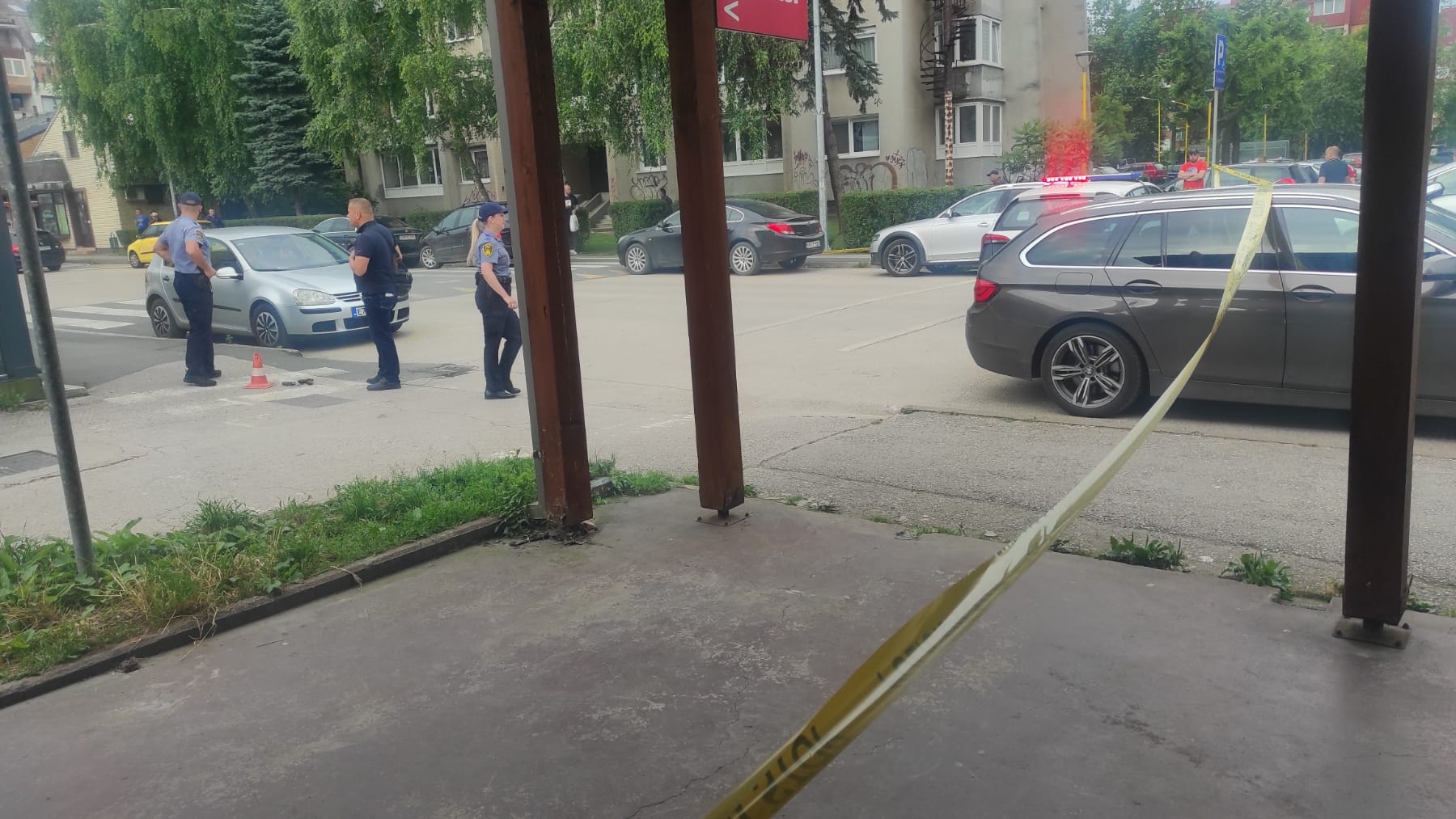 Pucnjava u školi u Lukavcu, dijete upucalo nastavnika