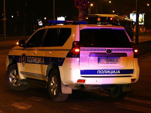 Državljanin BiH u Zemunu upucan u grudi, ljekari mu spasili život