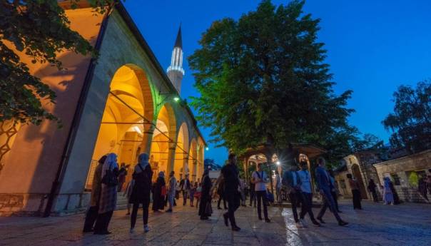 Pucnjem iz topa u Sarajevu obilježen početak ramazana